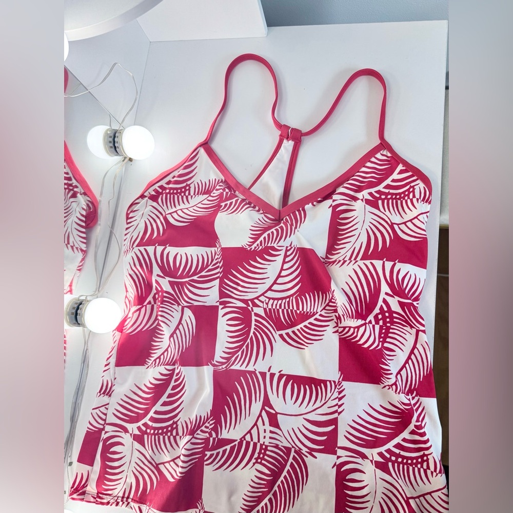 Carve Designs Stinson Tankini in Checkered Palm w/ Hot Red - Picture 4 of 6